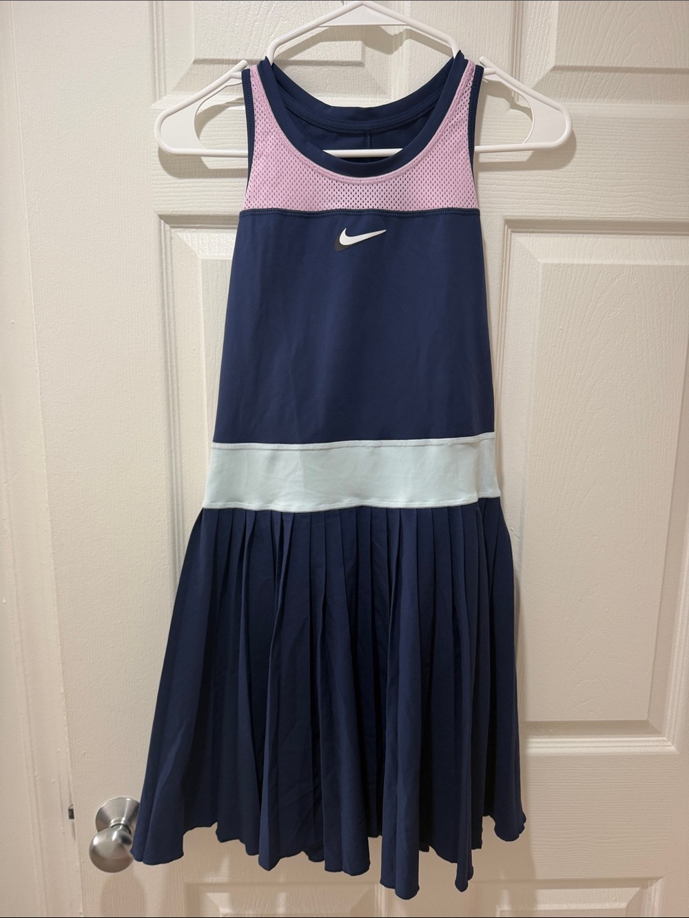 Nike Navy Pink and Light Blue women’s Athletic Dress tennis L NWOT